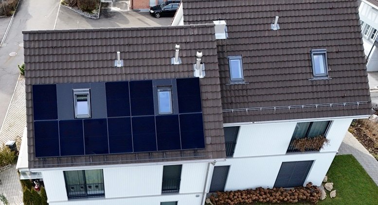 Seriöse Solarfirma Zürich prüft Solaranlage nach Hagelschaden